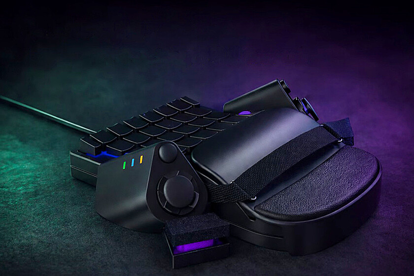 Perdió un brazo en un accidente, pero encontró la forma de seguir jugando y trabajando con su PC con un invento de cosecha propia