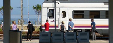 Abonos de tren gratuitos: todo lo que debes saber, cuándo los puedes comprar y cuál es la fianza