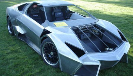 Réplica del Lamborghini Reventón sobre un Pontiac Fiero