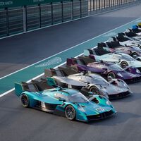 Así es el Aston Martin Valkyrie LM, el hypercar de Le Mans para 10 clientes que quieren jugar a ser pilotos del WEC