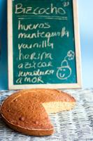 Cocinar con niños: receta básica de bizcocho