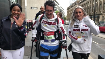 La maratón más rápida completada con un exoesqueleto robótico