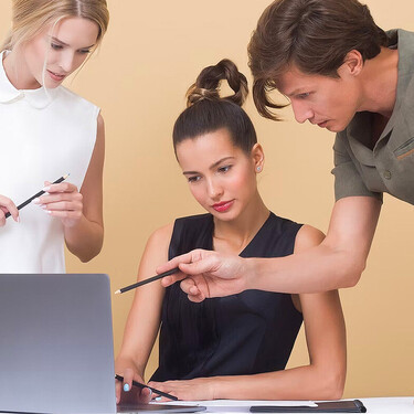 Hemos encontrado la kriptonita de la Generación Z: son expertos en aplicaciones, pero no saben cómo usar "tecnología obsoleta" 