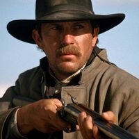 Hace 31 años se estrenó uno de los mayores fracasos de Kevin Costner. Kurt Russell se merendó a la estrella de 'Yellowstone' pese al sabotaje con el que intentó hundir su película del oeste