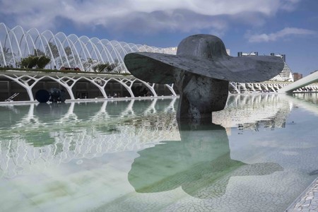Descomunales esculturas "invaden" la Ciutat de les Arts de Valencia: ¿cuál ha llegado para quedarse? 