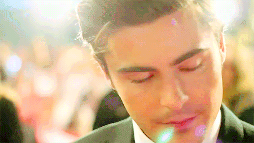 Flirteo Zac Edfron