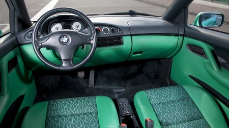 P90108490 Highres Bmw E1 12