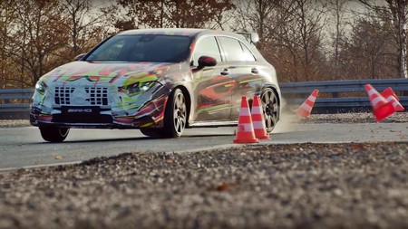 El futuro Mercedes-AMG A 45 tendrá 387 CV... ¡y versión S con 421 CV!