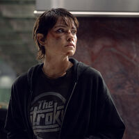 A la espera de qué pasa con su peli de Star Wars, Daisy Ridley se convierte en Bruce Willis en un nuevo thriller de acción con vibras de Jungla de Cristal