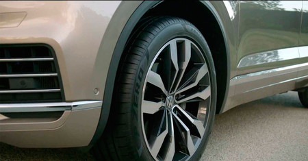 Volkswagen Touareg 2019, la tercera generación se descubre en este vídeo teaser