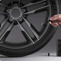 La curiosidad del día: Por qué parece que los neumáticos se 'desinflan' cuando llega el frío