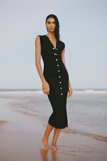 https://www.zara.com/es/es/vestido-halter-punto-p02653007.html?v1=452558353&v2=2580270