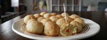 Aceitunas rebozadas con queso: receta de un exquisito aperitivo de los años 50 (en memoria de Julia Reed)