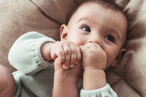 La canastilla 'low cost' del recién nacido: 51 prendas esenciales de primavera para la llegada de tu bebé  