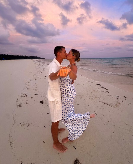 Pedir Matrimonio Gen Z Anillo Jovenes