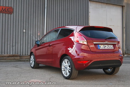 Ford Fiesta 2013 trasera