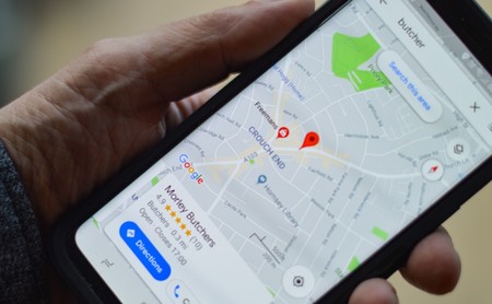Trayectos iluminados y calles principales: así quieren Google Maps y Citymapper hacer nuestras rutas más seguras