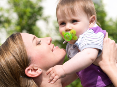 Desmontando mitos sobre el uso del chupete 