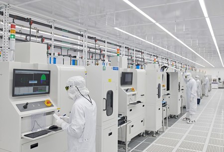 De 600.000 a 2 millones de nuevos puestos en ocho años: Apple presume de fomentar el empleo en los estados Unidos