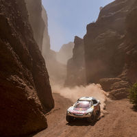 Triplete de Peugeot en el Dakar y Nasser Al-Attiyah se queda sin opciones