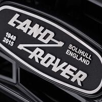 Jaguar Land Rover está pasando por una crisis que no termina. Su solución es dejar que los chinos usen sus fábricas 