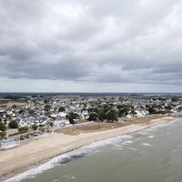 Um monte de casas vazias, mas faltam moradias: conheça as cidades das “persianas abaixadas” 