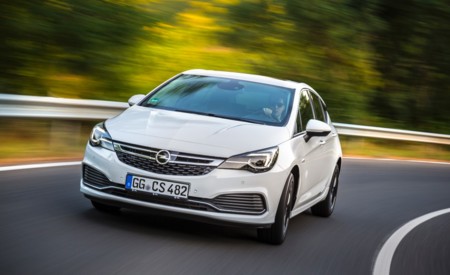Opel le da más sabor al Astra con el paquete OPC Line Sport