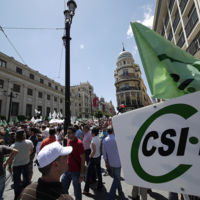 El Gobierno quiere hacer las paces con los funcionarios justo ante de las elecciones