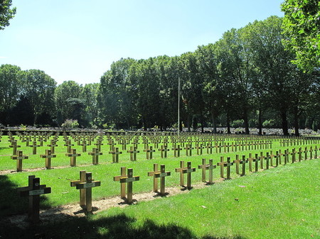 Este nuevo cementerio abierto en París es el primero que se cataloga como medioambientalmente sostenible