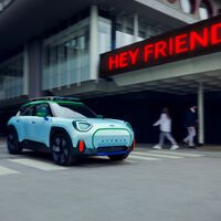 MINI se pasa a los SUV eléctricos: este prototipo es el adelanto, y además el estreno del sistema operativo Android 