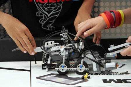 Se celebra en Gijón el torneo de robótica educativa 'First Lego League'