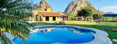 El oasis secreto de Morelos atendido solo por mujeres indígenas: temazcal, cabañas y albercas entre montañas 
