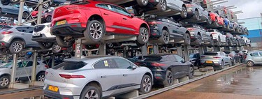 Una multa millonaria hace sangrar a Volkswagen, Renault, Stellantis y otras 12 marcas en su peor momento: Mercedes delató su cartel ilegal sobre reciclaje
