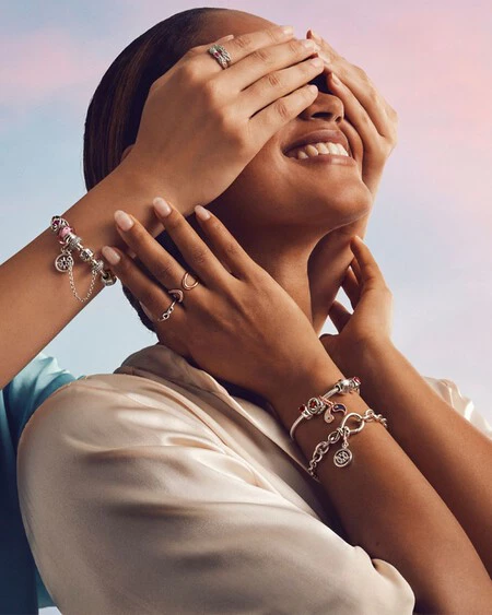 Tres pulseras de Pandora rebajadas en El Corte Inglés solo hoy que son una inversión para toda la vida