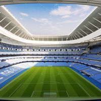 Los estadios españoles buscan dinero desesperadamente, y no es por capricho. 19 días de negocio al año ya no son suficientes