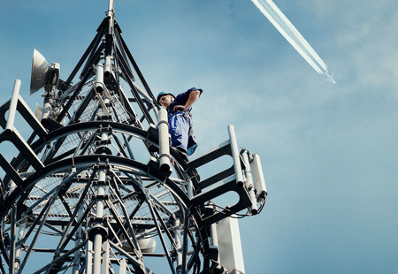 El Wi-Fi en los aviones da un salto de calidad con la nueva red europea: más de 75 Mbps y baja latencia