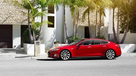 ¿No tienes un supercargador Tesla en tu zona? Pues es posible solicitarlo