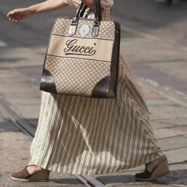 Estas son las alpargatas con cuña que estilizan más que las sandalias de tacón: son de Ulanka y quedan bien con todos los looks