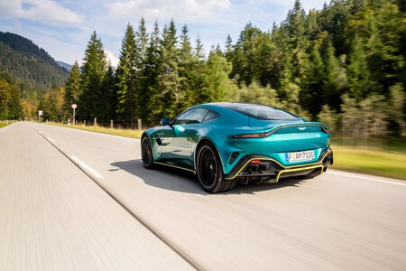 Prueba 2024 Aston Martin Vantage 18