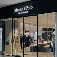 Ni Zara, ni El Corte Inglés: la chaqueta ligera, versátil e impermeable perfecta para la primavera ahora rebajada  