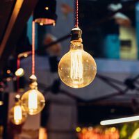 El precio de la luz hoy 7 de enero de 2023: estas son las horas más baratas para encender tus electrodomésticos
