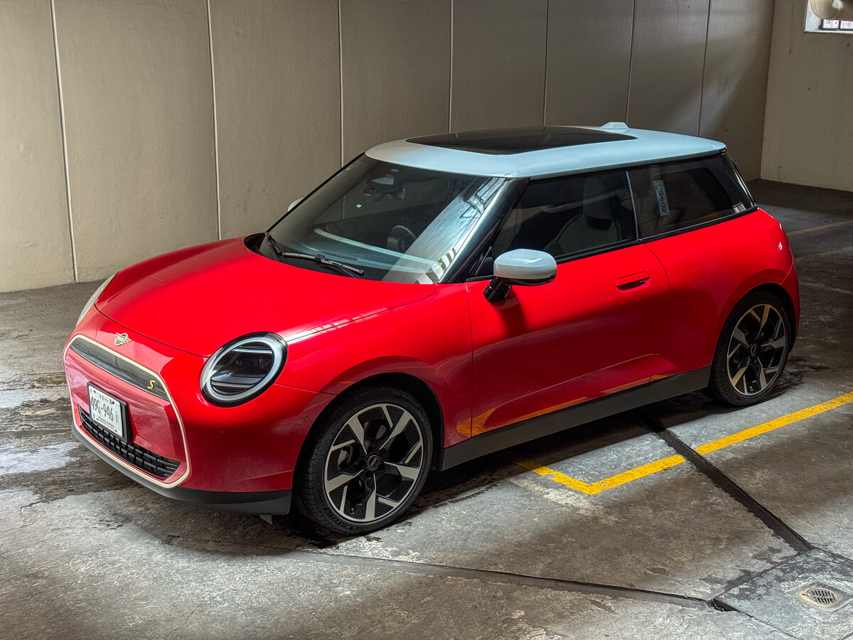 Probamos el nuevo MINI Cooper eléctrico: picante como siempre, pero sin los  errores del pasado