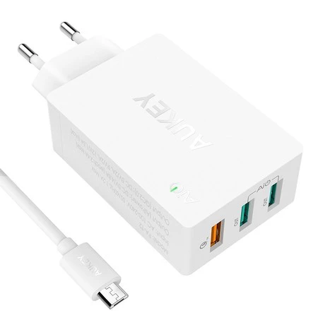 Cargador rápido Aukey PA-T2-ES-B por 13,99 euros