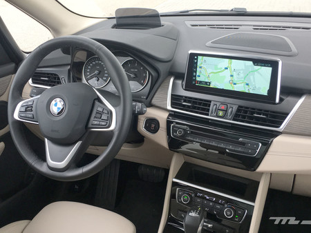 Bmw Serie 2 Active Touring salpicadero