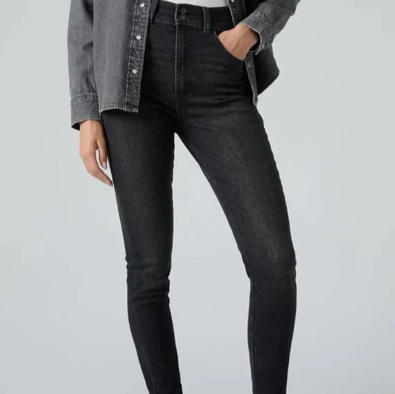 Levi's RETRO HIGH SKINNY DOUBLE BUTTON - Vaqueros pitillo - denim negro
