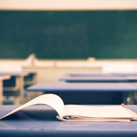 El desplome de la natalidad vacía las escuelas: en 2050 habrá 800.000 alumnos menos 