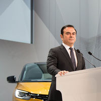 Carlos Ghosn, detenido otra vez por nuevas acusaciones de malversación de fondos y 'castigado' sin jubilación