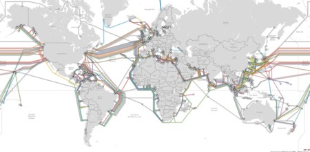 La importancia de los cables submarinos para Internet