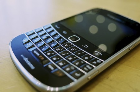 Tras la anunciada salida de WhatsApp, Facebook también abandona BlackBerry OS