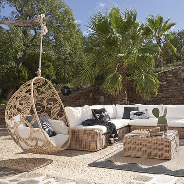 Maisons du Monde nos propone en su nueva colección de verano 2021 los muebles perfectos para tener el jardín, terraza o balcón más bonitos